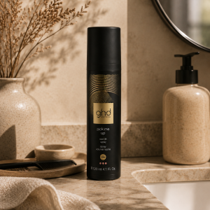 Spray volume racine GHD Pick Me Up pour cheveux plats ou sans volume.